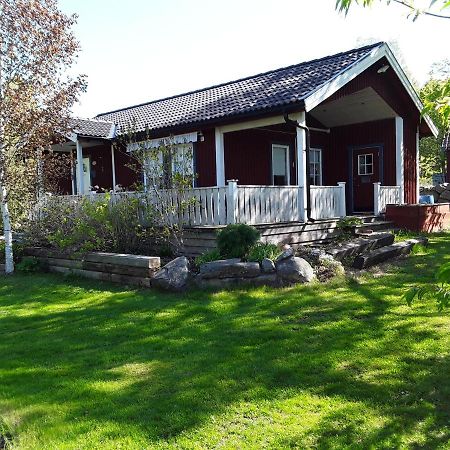 The Cottage Badelunda Vasteras Exterior foto