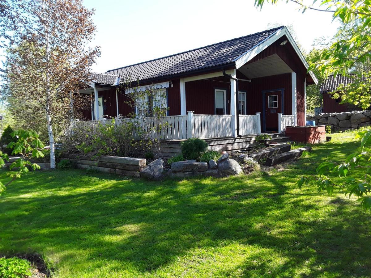 The Cottage Badelunda Vasteras Exterior foto